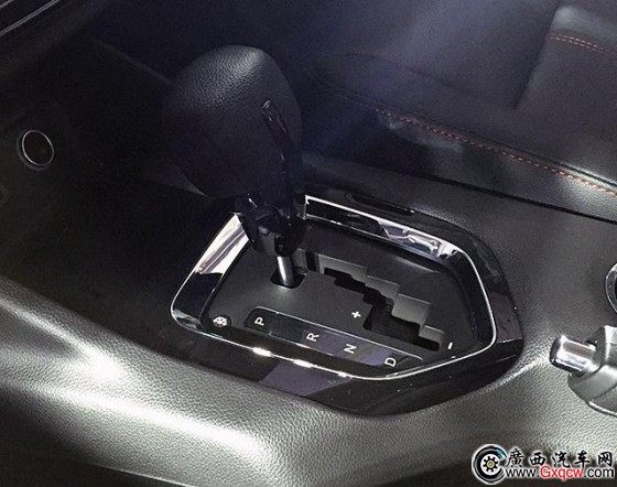 東南小型SUV DX3上市 售XX-XX萬